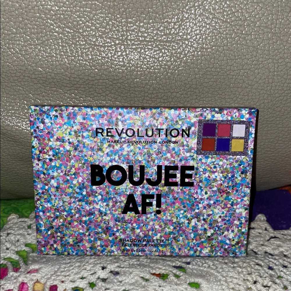 NIB Revolution Boujee AF Eyeshadow Palette - Multicolor